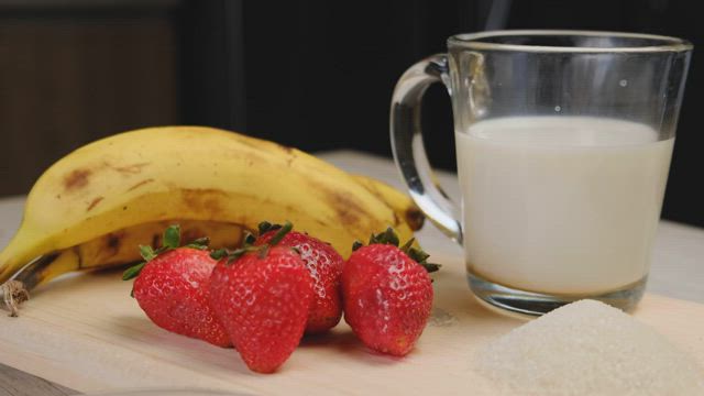 Ingredients for a healthy breakfast.